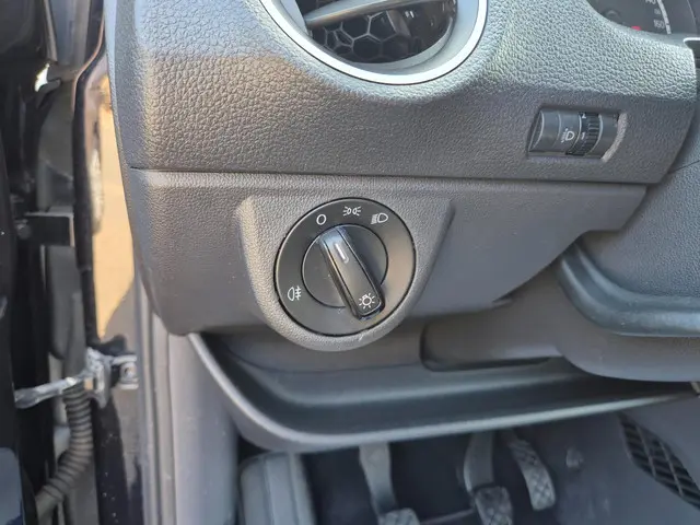 Volkswagen up! 1.0 high up! 75pk Airco, Navi 2012 Benzine 14