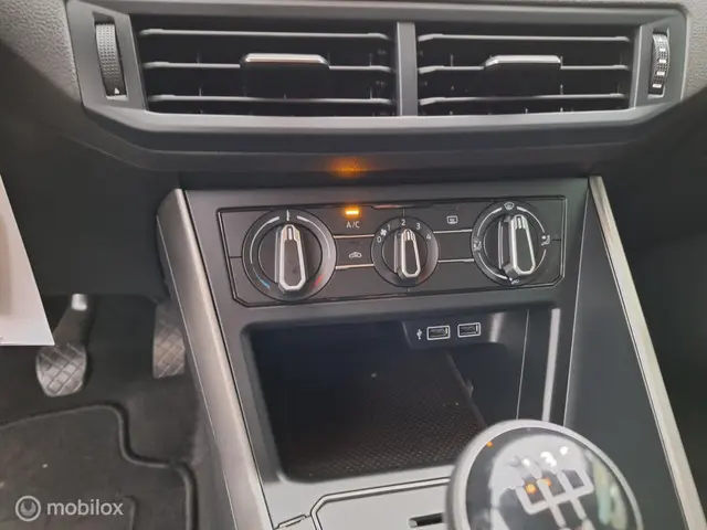 Volkswagen Polo 1.0 TSI Comfortline 2019 Benzine 21