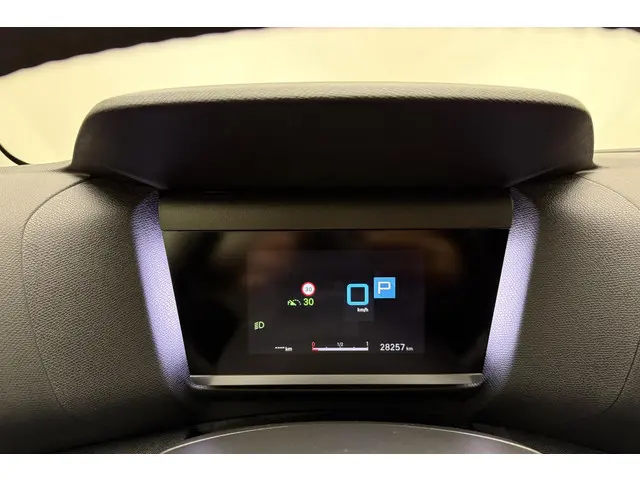 Citroën C4 1.2 Hybrid Max 2024 Hybride Benzine 30