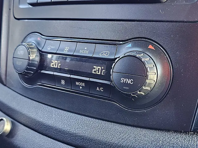 Mercedes-Benz Vito 114 2021 Diesel 11