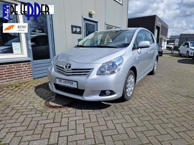 Toyota Verso 1.6 VVT-i Aspiration | AIRCO 2012 Benzine