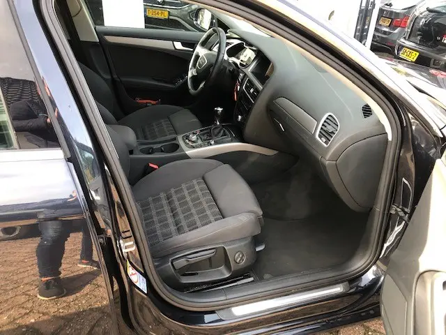 Audi A4 Avant 2.0 TDI 150pk Business Edition 2014 Diesel 14