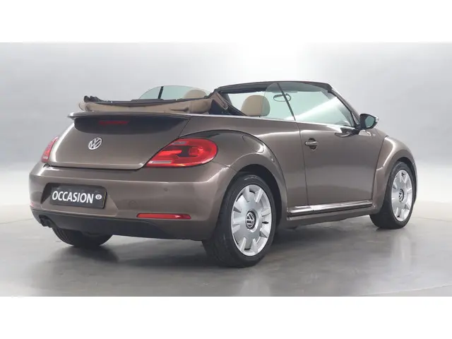 Volkswagen Beetle 2.0 TDI 140pk Design 2013 Diesel