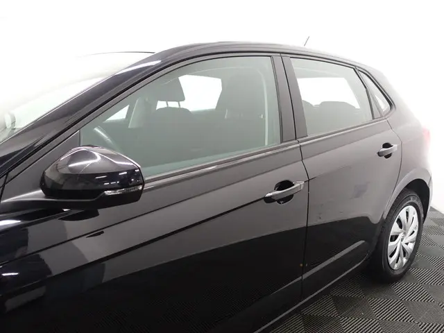 Volkswagen Polo 1.6 TDI Highline- 2018 Diesel 21