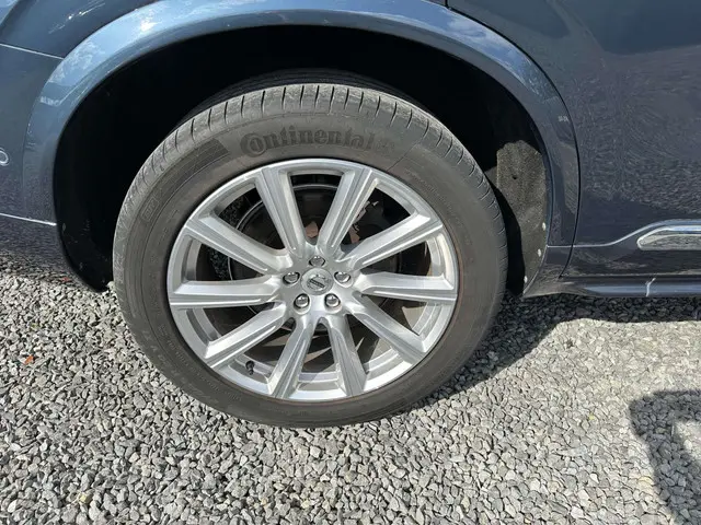 Volvo XC90 7-ZIT | INSCRIPTION | BENZ+ELEK | BOSE 2018 Benzine 25