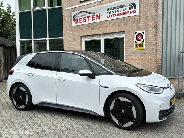 Volkswagen ID.3 First Max. 58 kWh 2020 Elektrisch 2