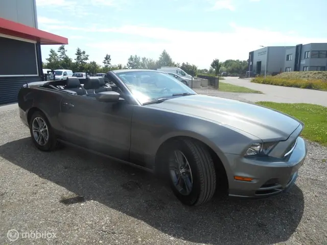 Ford Mustang USA 3.7 V6/ CABRIOLET 2012 Benzine 7