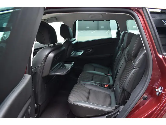 Renault Grand Scénic TCe 140 EDC Bose 2019 Benzine 11