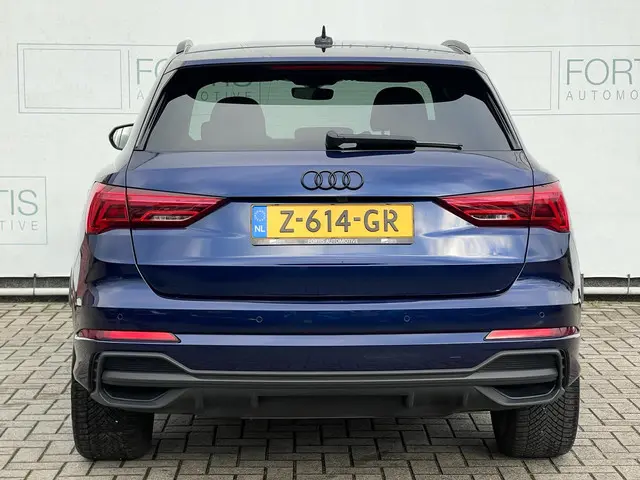 Audi Q3 45 TFSI e S edition 2023 Hybride Benzine 29