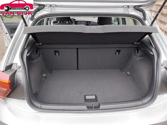 Volkswagen Polo 1.0 TSI Life 2023 Benzine 8