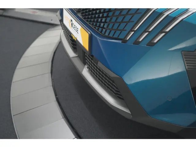 Peugeot 5008 1.2 Hybrid 136 GT 2024 Hybride Benzine 16