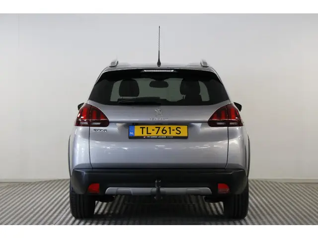 Peugeot 2008 1.2 PureTech Allure 110 PK. 2018 Benzine 10