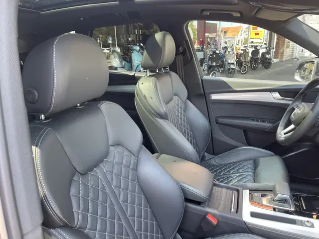 Audi Q5 45 TFSI S Line edition 2021 Benzine 55