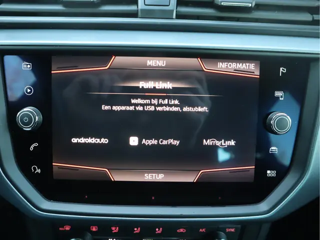 SEAT Arona 1.0 TSI Style Business 2019 Benzine 26