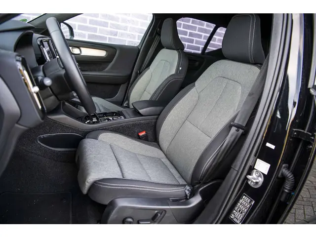 Volvo XC40 2.0 B3 Plus Black Edition 2025 Benzine 7