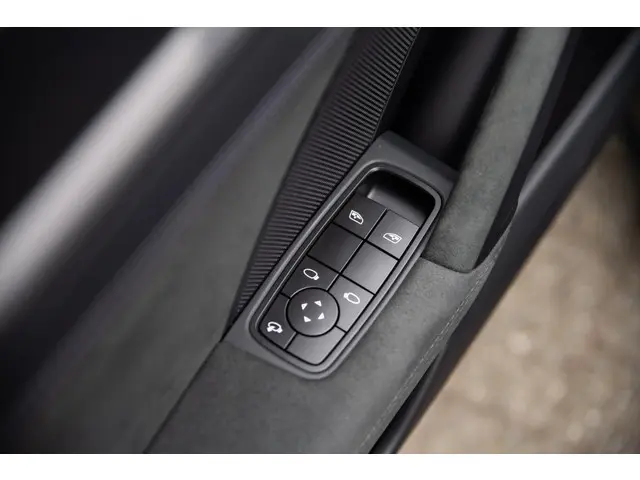 Porsche 911 3.0 Carrera GTS 2022 Benzine 60