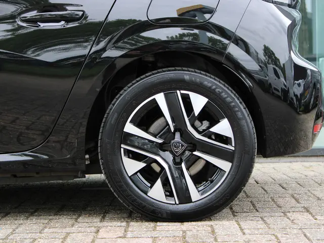 Peugeot e-208 EV Allure 50 kWh 2024 Elektrisch 26