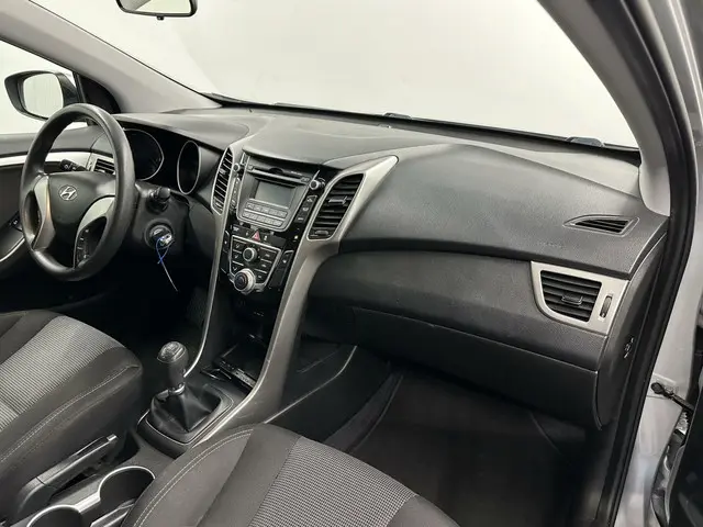 Hyundai i30 1.4 |Airco|Lichtmetaal| 2014 Benzine 11