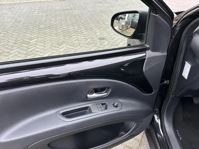 Toyota Aygo X 1.0 VVT-i MT Play 2023 Benzine 12