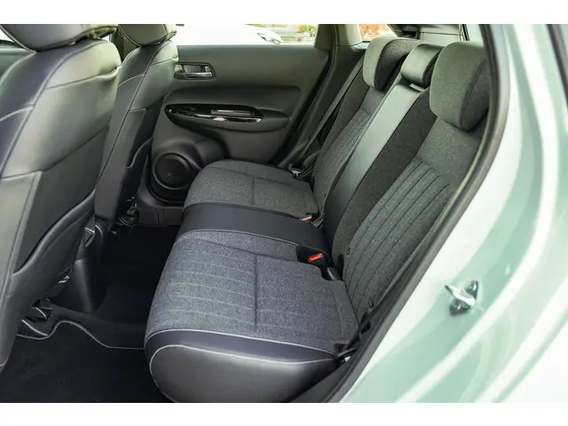 Honda Jazz 1.5i e:HEV ELEGANCE 2022 Hybride Benzine 31