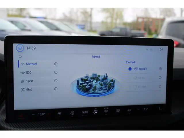 Ford Kuga 2.5 PHEV ST-Line X 2025 Hybride Benzine 23