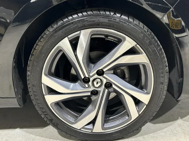 Renault Clio 1.0 TCe R.S. Line 2021 Benzine 8