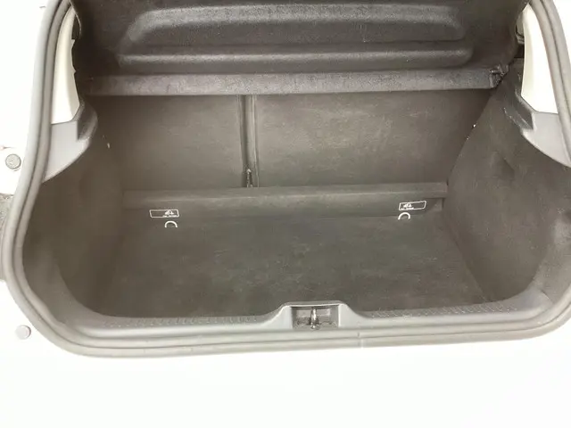 Renault Clio 0.9 TCe Eco2 Expression 2016 Benzine 16