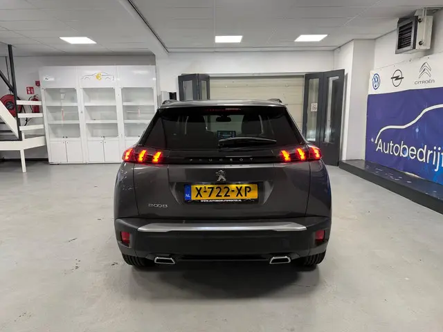 Peugeot 2008 1.2 PureTech Allure 2021 Benzine 7