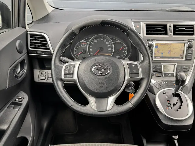Toyota Verso-S 1.3 VVT-I ASPIRATION 2014 Benzine 6