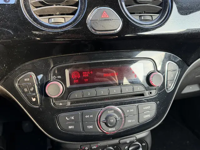 Opel ADAM 1.0 Turbo Glam 2015 Benzine 16