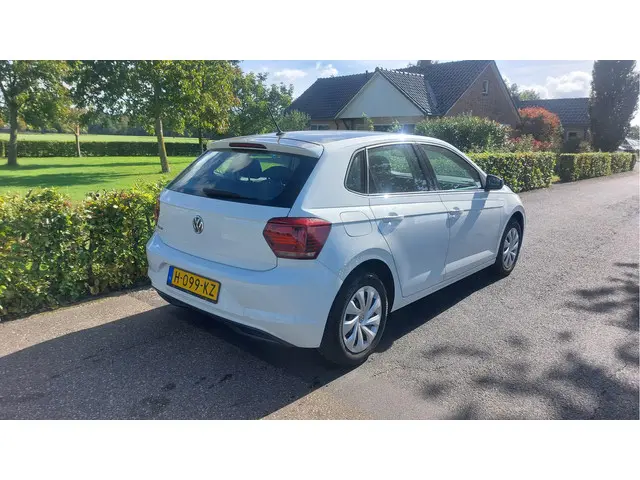 Volkswagen Polo 1.0 TSI Comfortline 2020 Benzine 2
