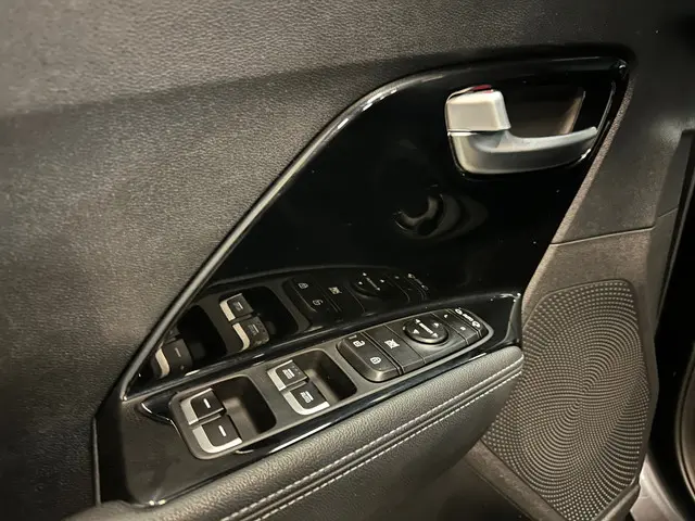 Kia Niro 1.6 GDi Hybrid DynamicLine 2018 Hybride Benzine 27