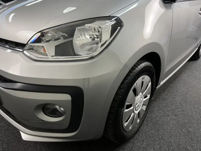Volkswagen up! 1.0 BMT move up! 2019 Benzine 35