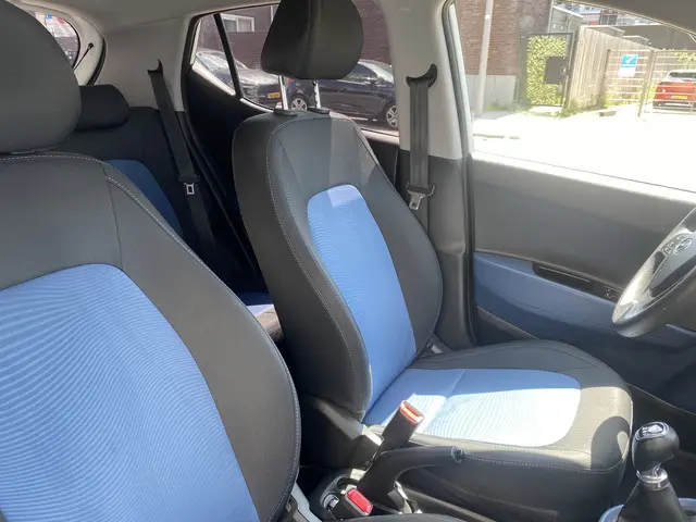 Hyundai i10 1.0i i-Motion Comfort 2017 Benzine 7