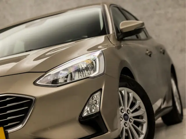 Ford Focus 1.0 EcoBoost Titanium 2019 Benzine 34