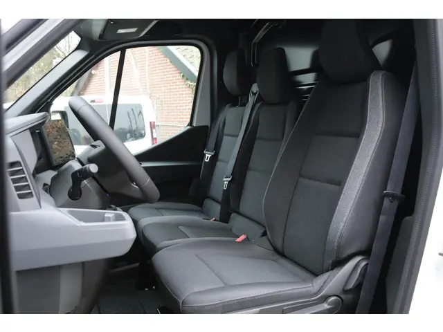 Renault Master T35 2.0 dCi 130 L2H2 Start 2024 Diesel 9