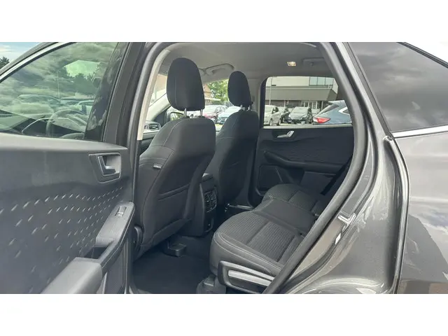 Ford Kuga 2.5 PHEV Titanium 2021 Hybride Benzine 9