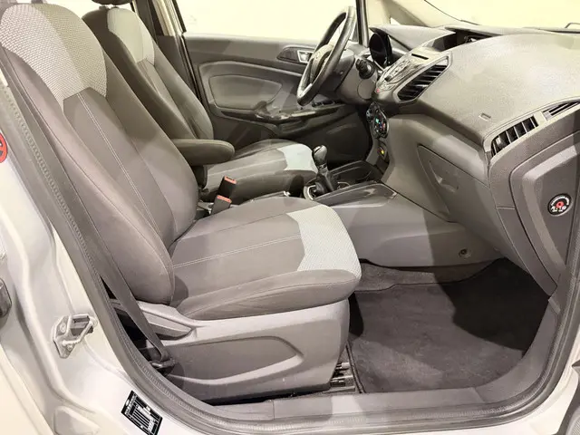 Ford EcoSport 1.0 Ecosport Titanium 2014 Benzine 29