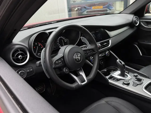 Alfa Romeo Giulia 2.0T Sprint 2022 Benzine 38