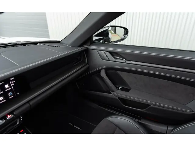 Porsche 911 3.0 Carrera GTS 2022 Benzine 25