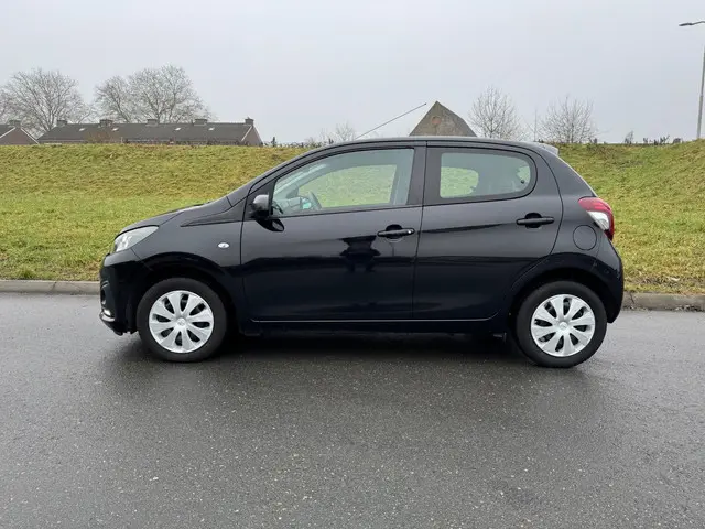 Peugeot 108 1.0 e-VTi Blue Lease 5Drs Airco 2015 Benzine 2