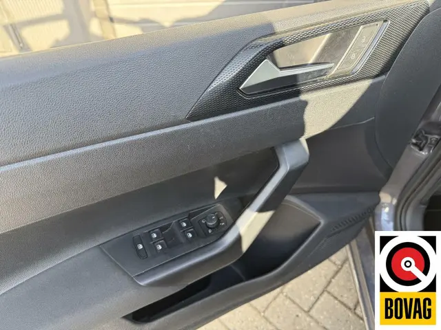 Volkswagen Polo 1.0 TSI Go 95 pk 2022 Benzine 15