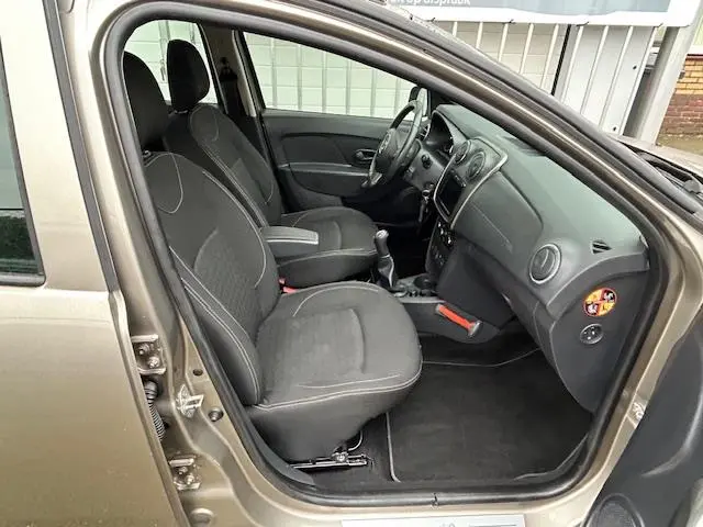 Dacia Logan MCV 0.9 TCe Prestige 2014 Benzine 14