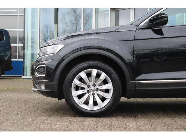 Volkswagen T-Roc 1.5 TSI Sport 2020 Benzine 36