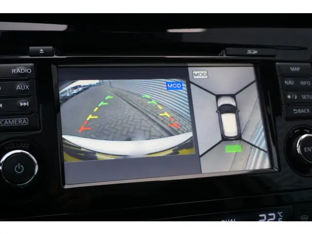 Nissan QASHQAI 1.2 Premier Edition 2014 Benzine 16