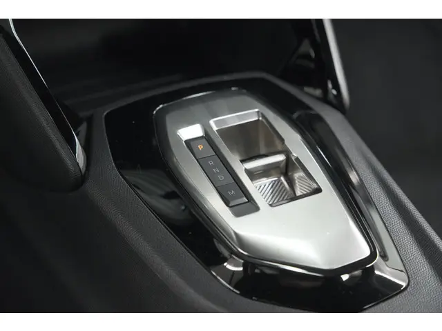 Peugeot 2008 PureTech 130 Active Pack 2023 Benzine 43