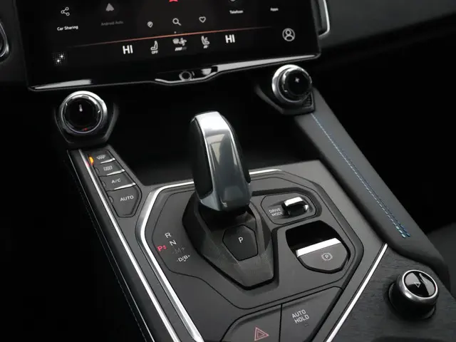 Lynk & Co 01 1.5 2021 Hybride Benzine 28