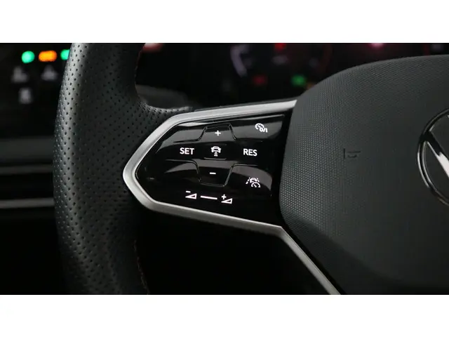 Volkswagen Golf GTI 2.0 TSI 245pk 2024 Benzine 22