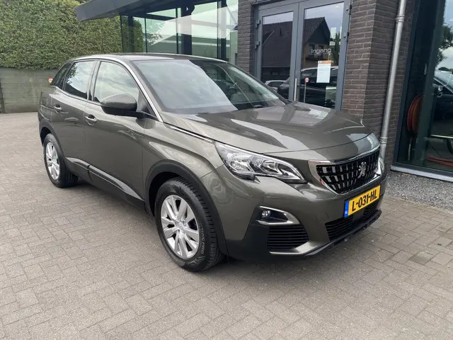 Peugeot 3008 1.2 PureTech Allure Automaat 2017 Benzine