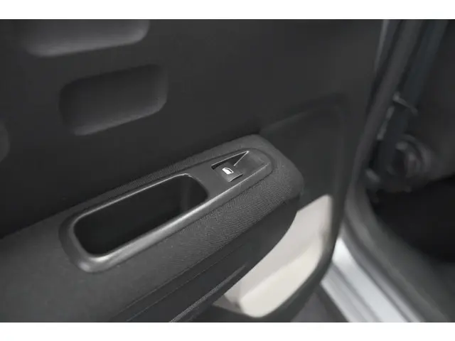 Citroën C3 PureTech 110 EAT6 Shine 2022 Benzine 28